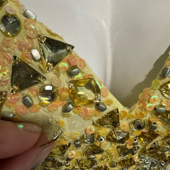 Adorable party/grad dress - Picture 5 of 9